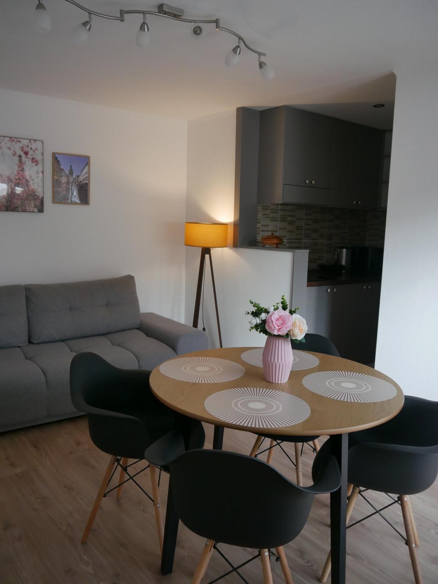 Free Garage In The Center-Delicia 4 Studio! 시비우 외부 사진