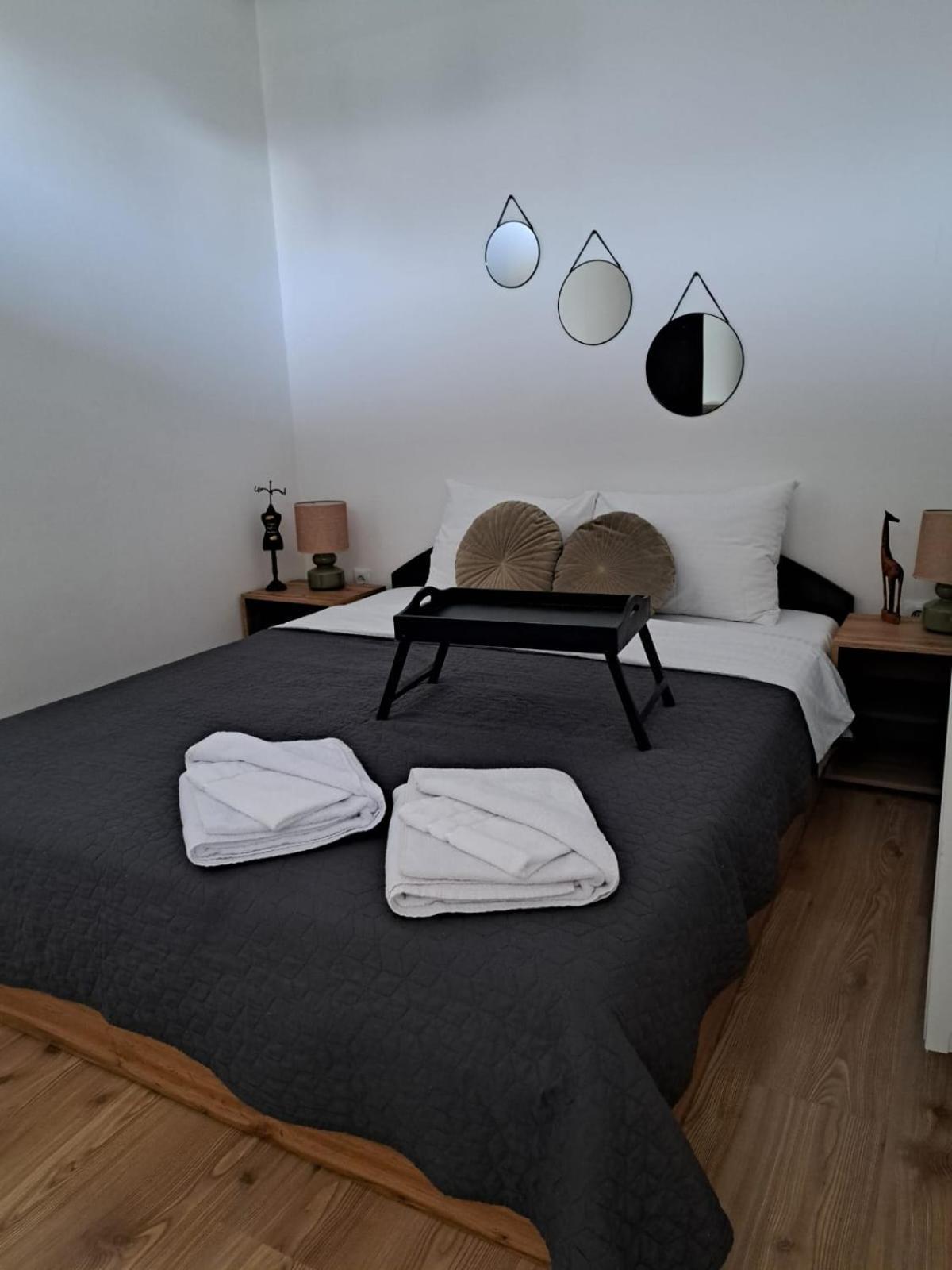 Free Garage In The Center-Delicia 4 Studio! 시비우 외부 사진